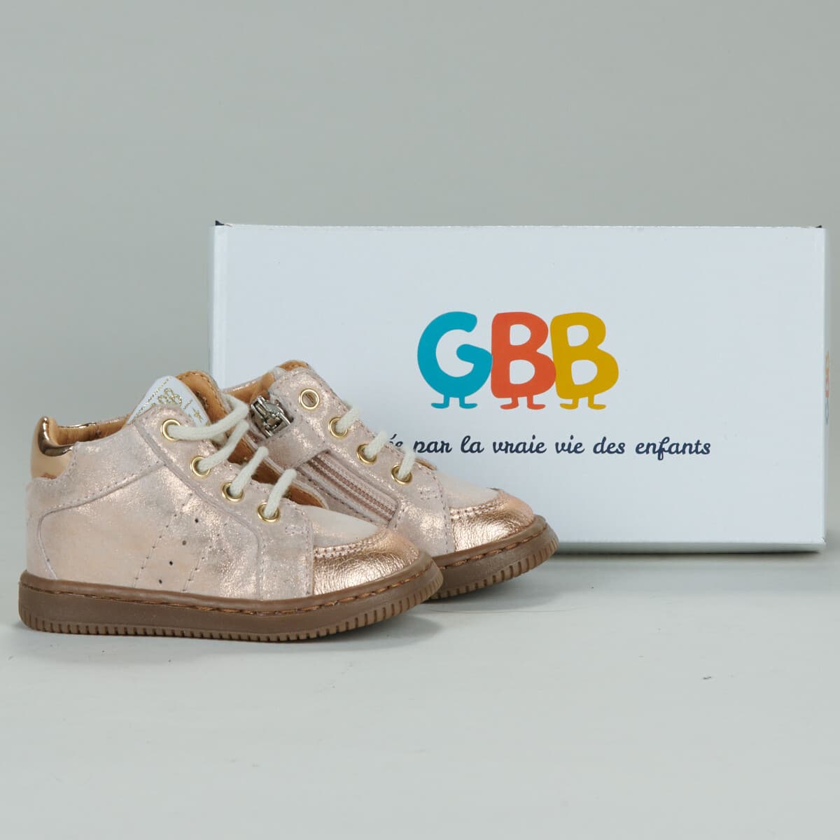 Ψηλά Sneakers GBB -