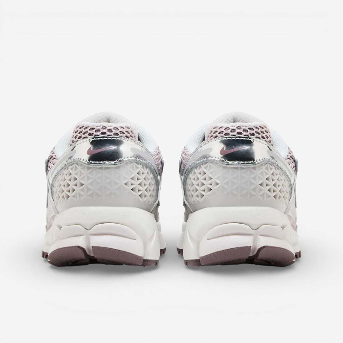 Women's Sneakers Nike Gray