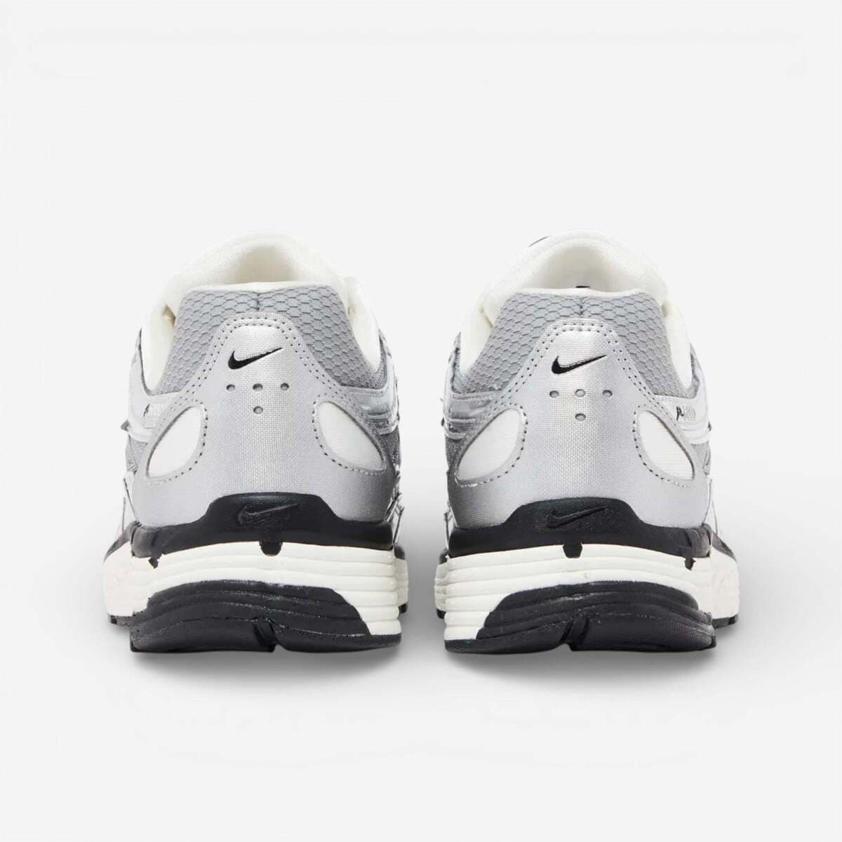 Women's Sneakers Nike Gray