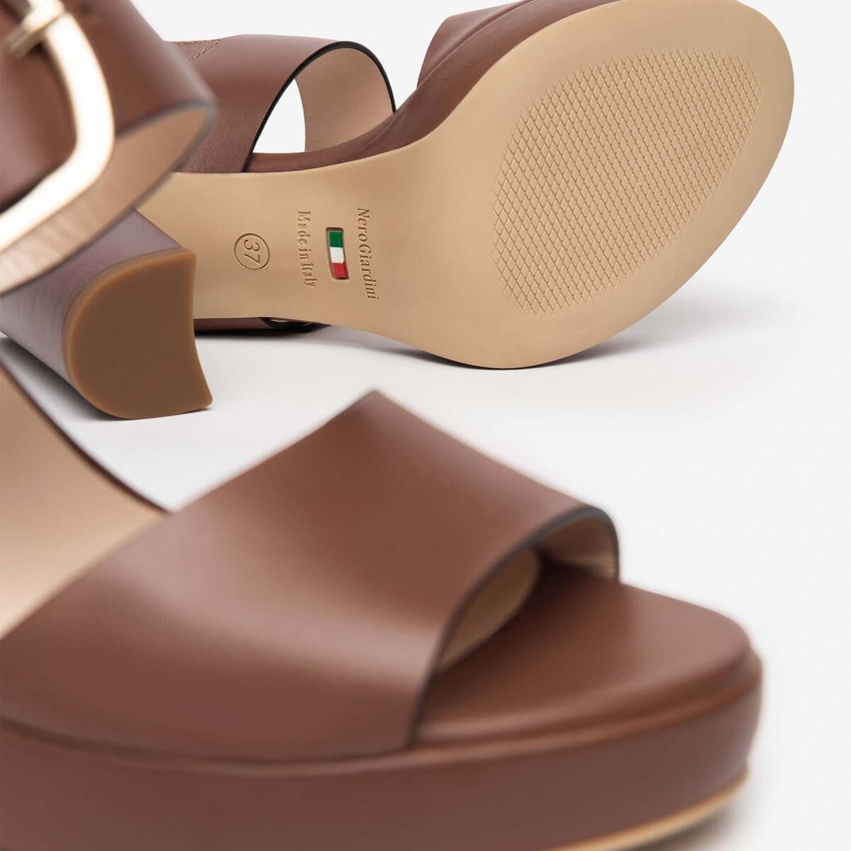 Women's Pumps NeroGiardini Brown