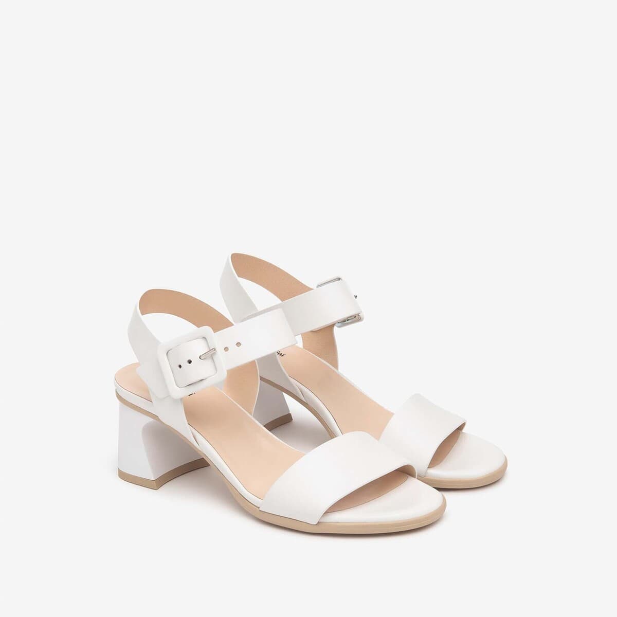 Σανδάλια με τακούνι NeroGiardini Nappa Pandora Tr Lierna 8390 Natur