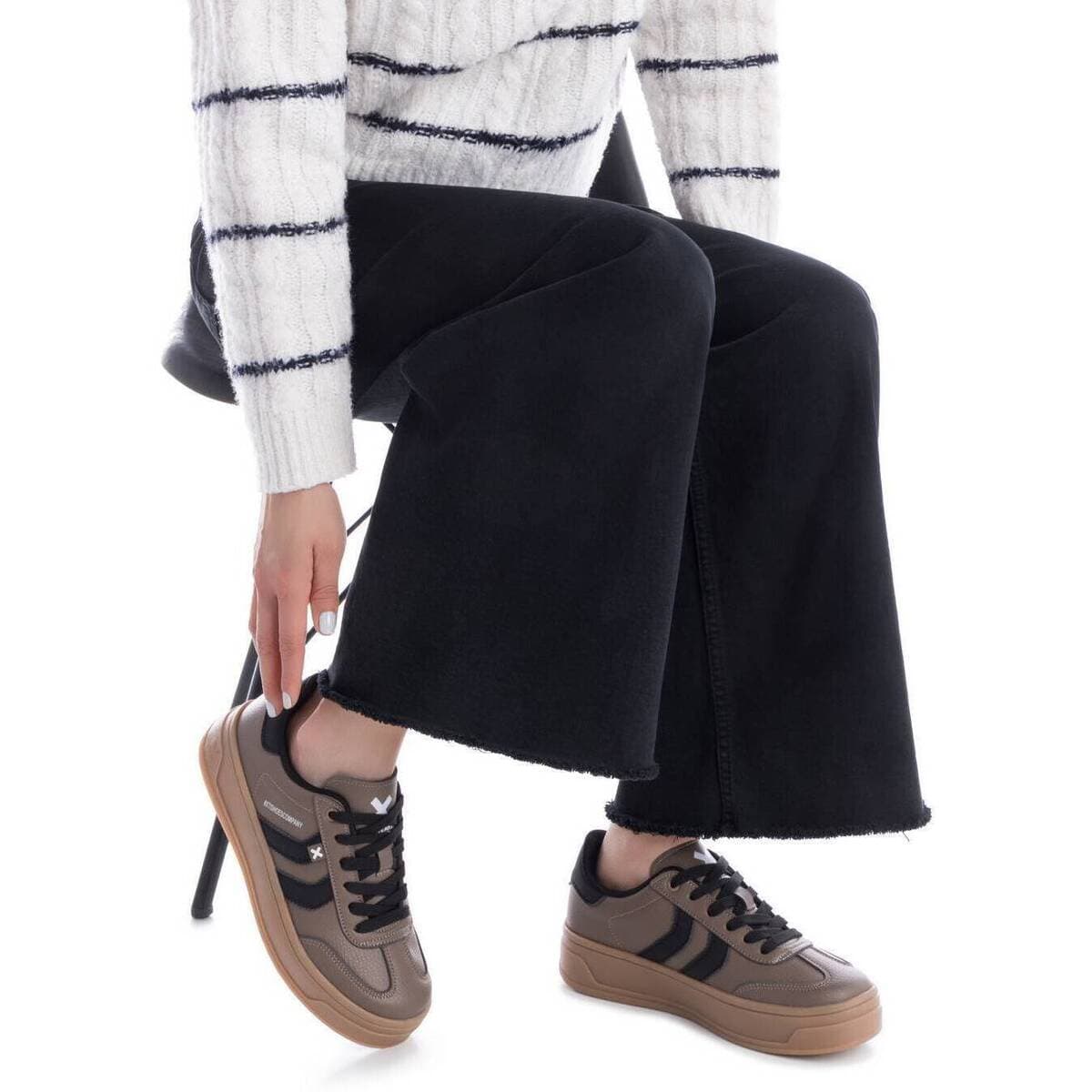 Women's Sneakers Xti Brown