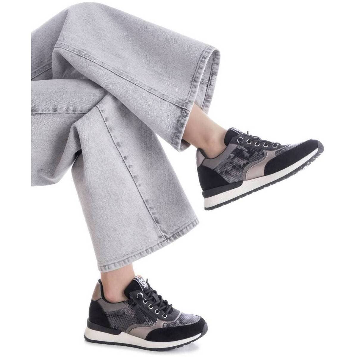 Women's Sneakers Refresh Black