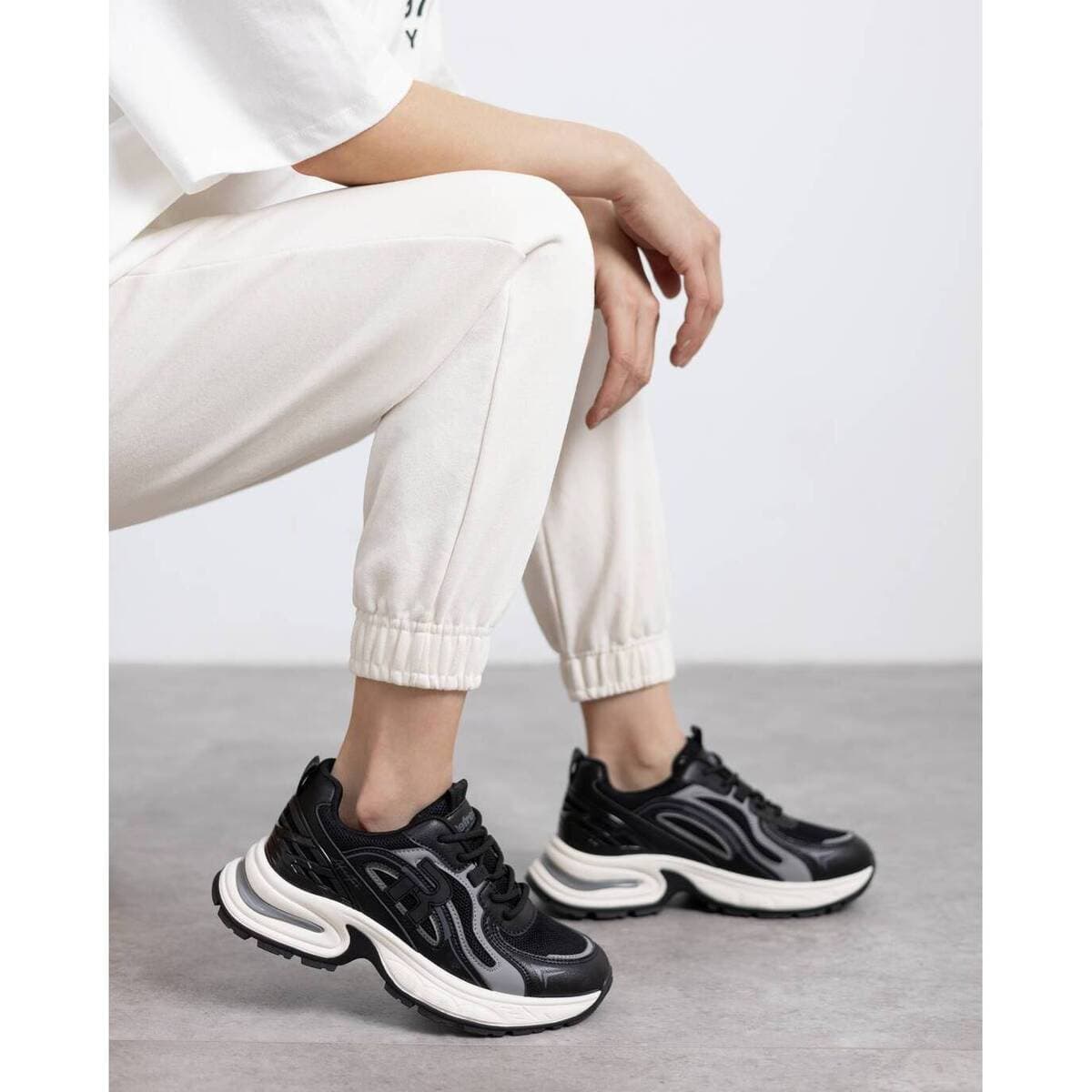 Women's Sneakers Refresh Black