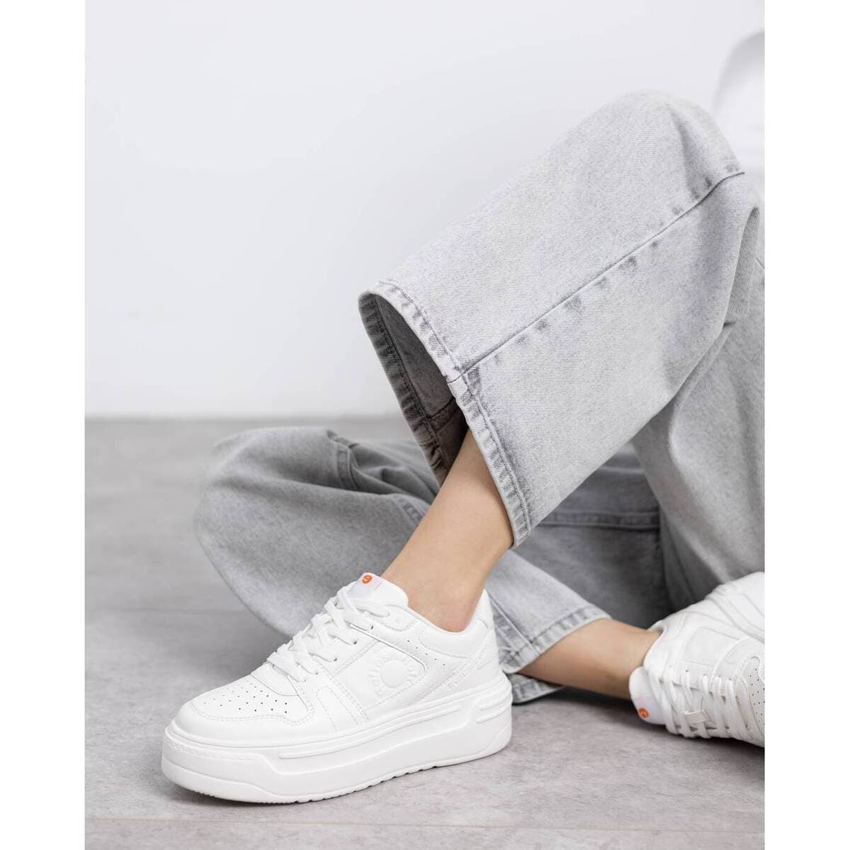 Women's Sneakers Refresh White