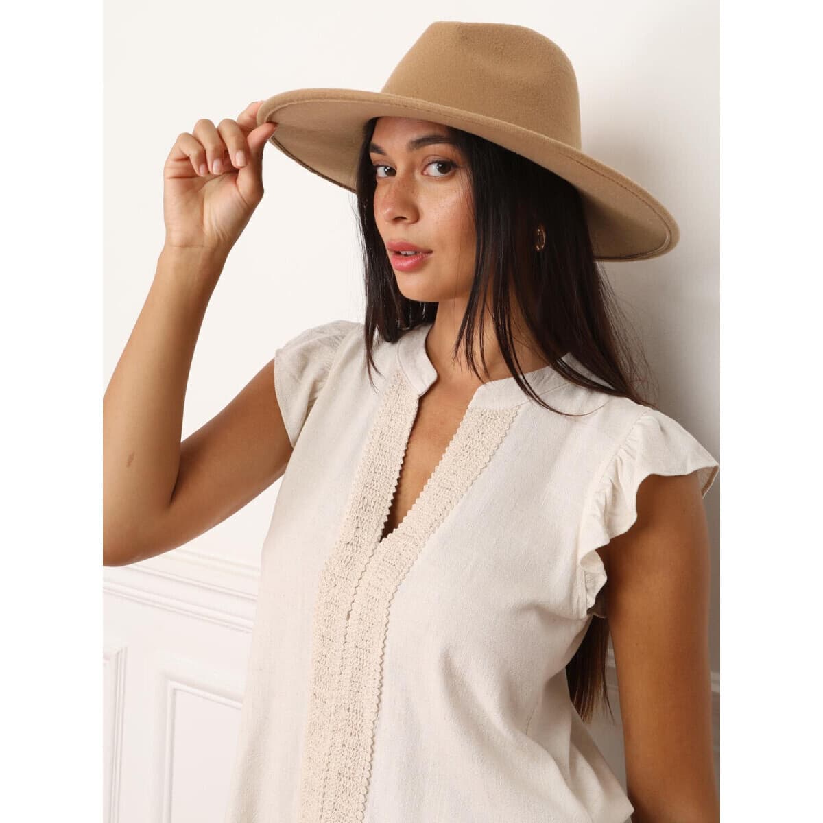 Women's Caps La Modeuse Beige