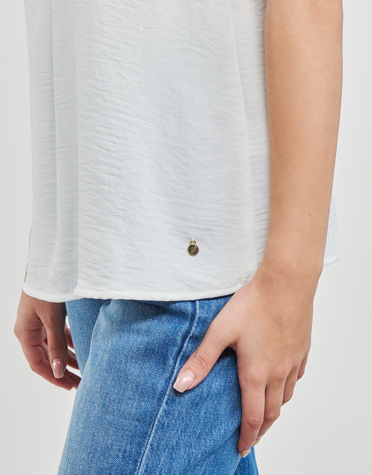 Women's T-Shirts Betty London White