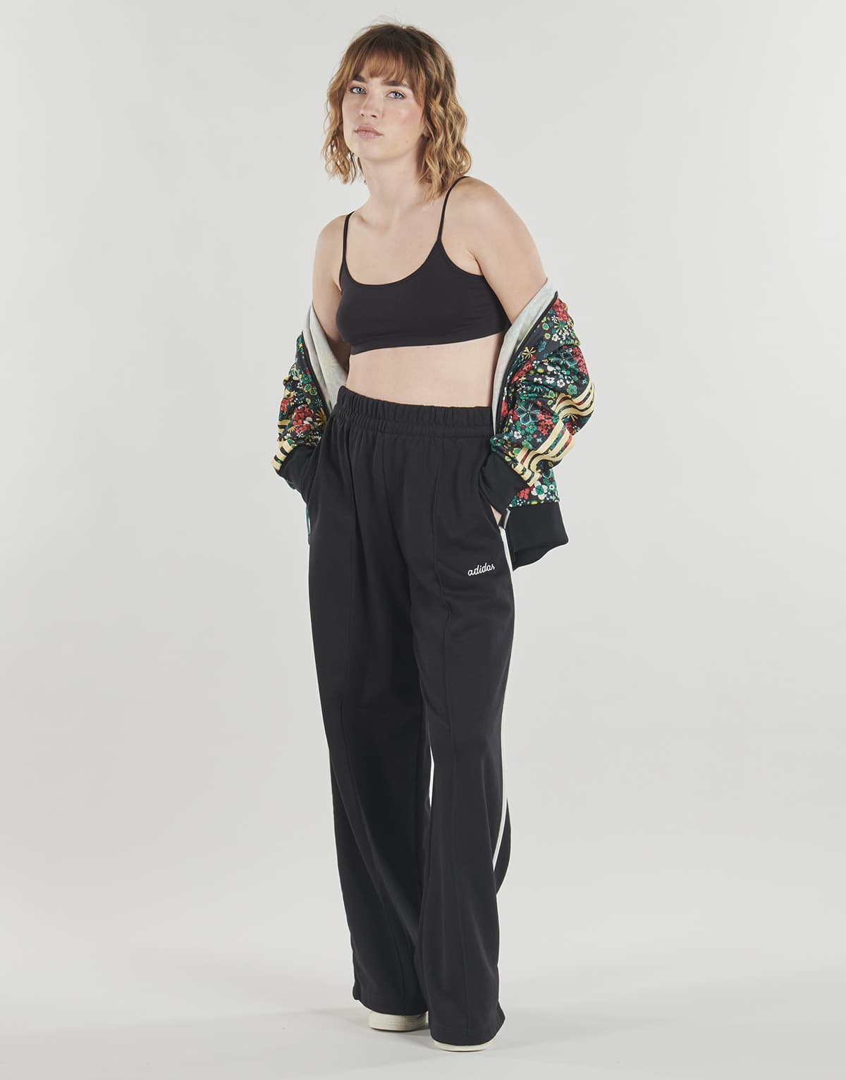 Γυναικείες φόρμες Adidas Μαύρο