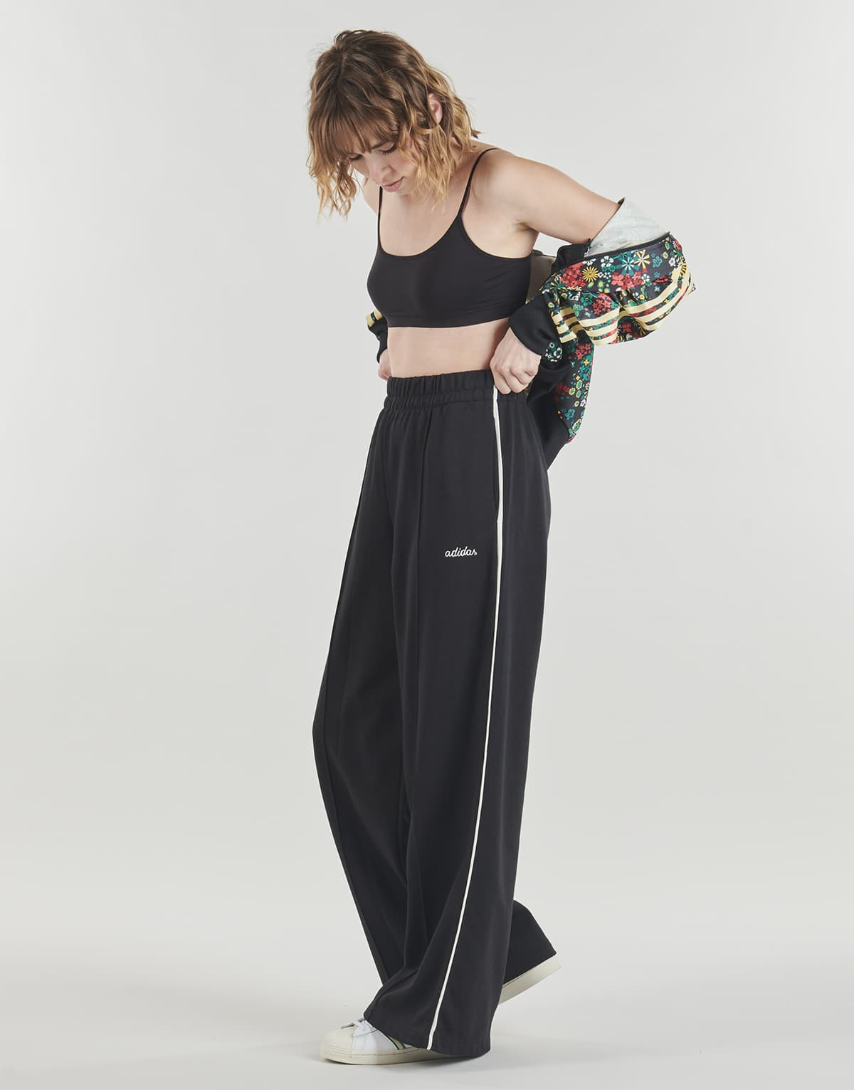 Γυναικείες φόρμες Adidas Μαύρο