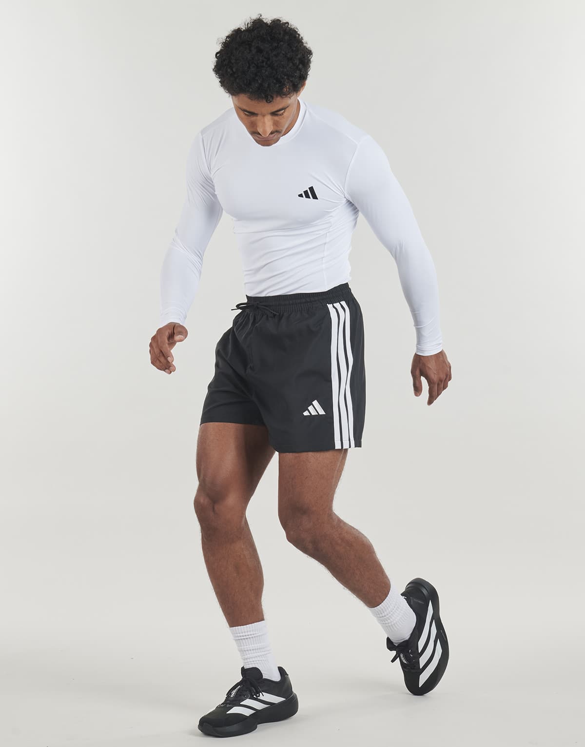 Ανδρικά σορτς Adidas Μαύρο