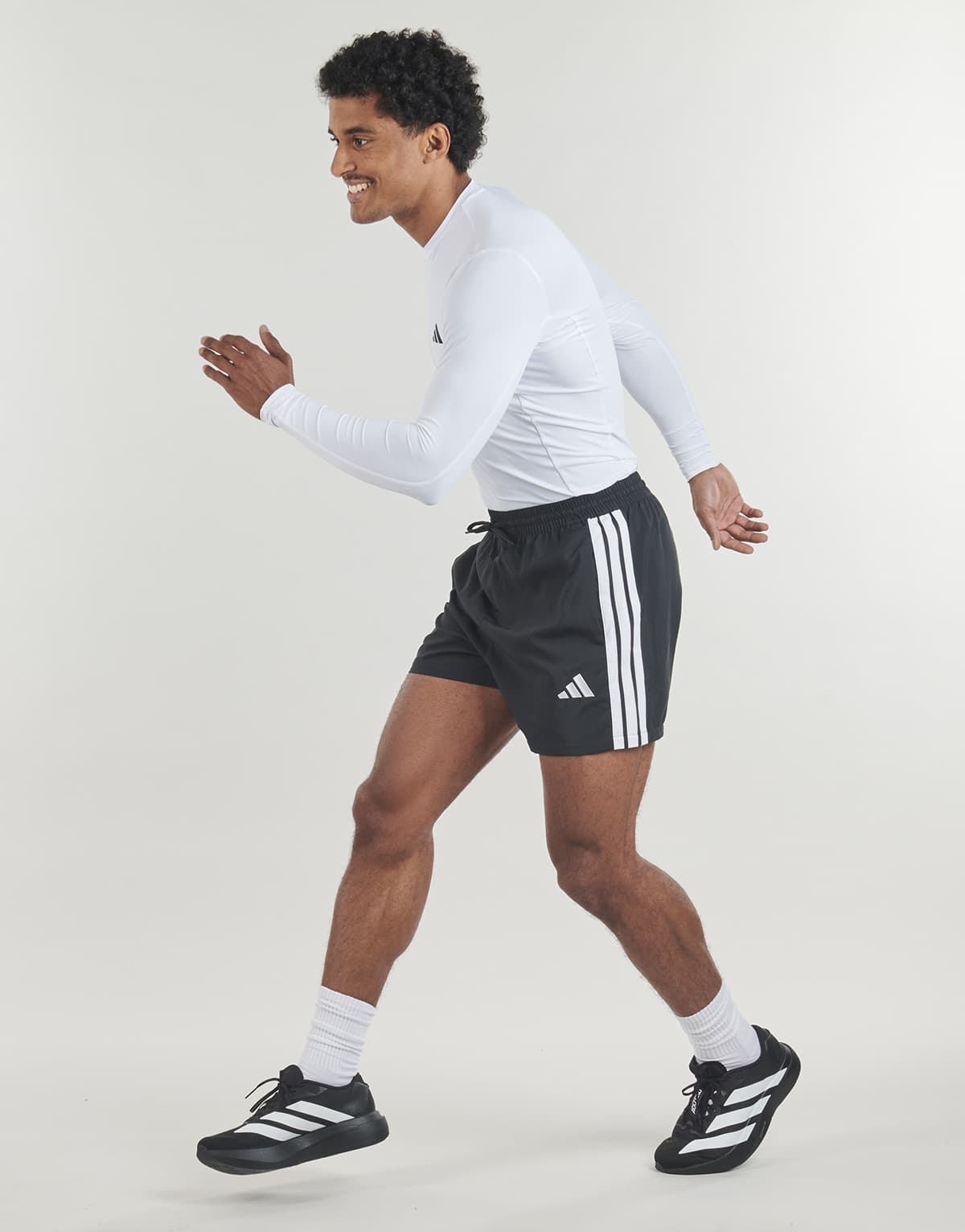 Ανδρικά σορτς Adidas Μαύρο