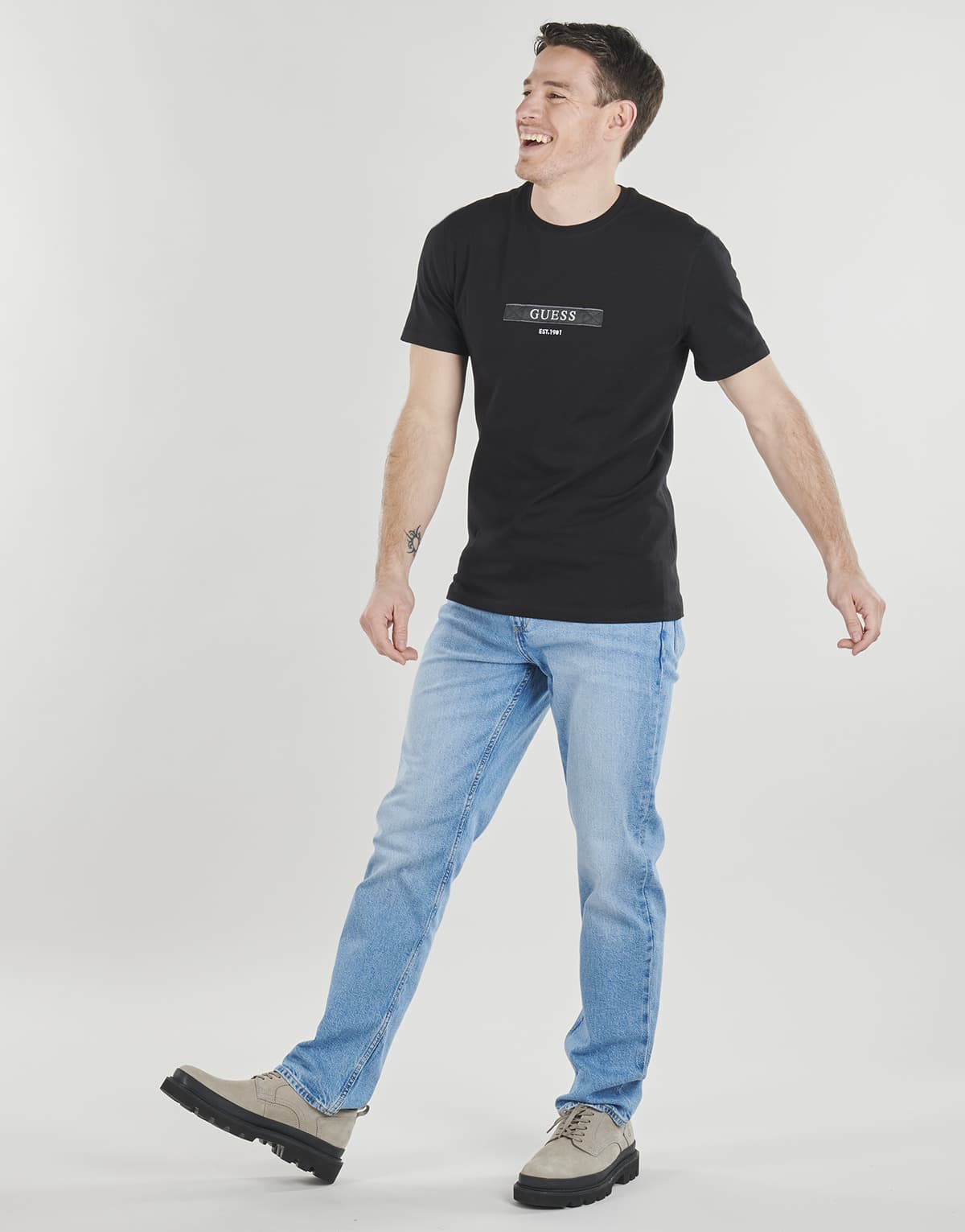 Men's T-Shirts Guess Black