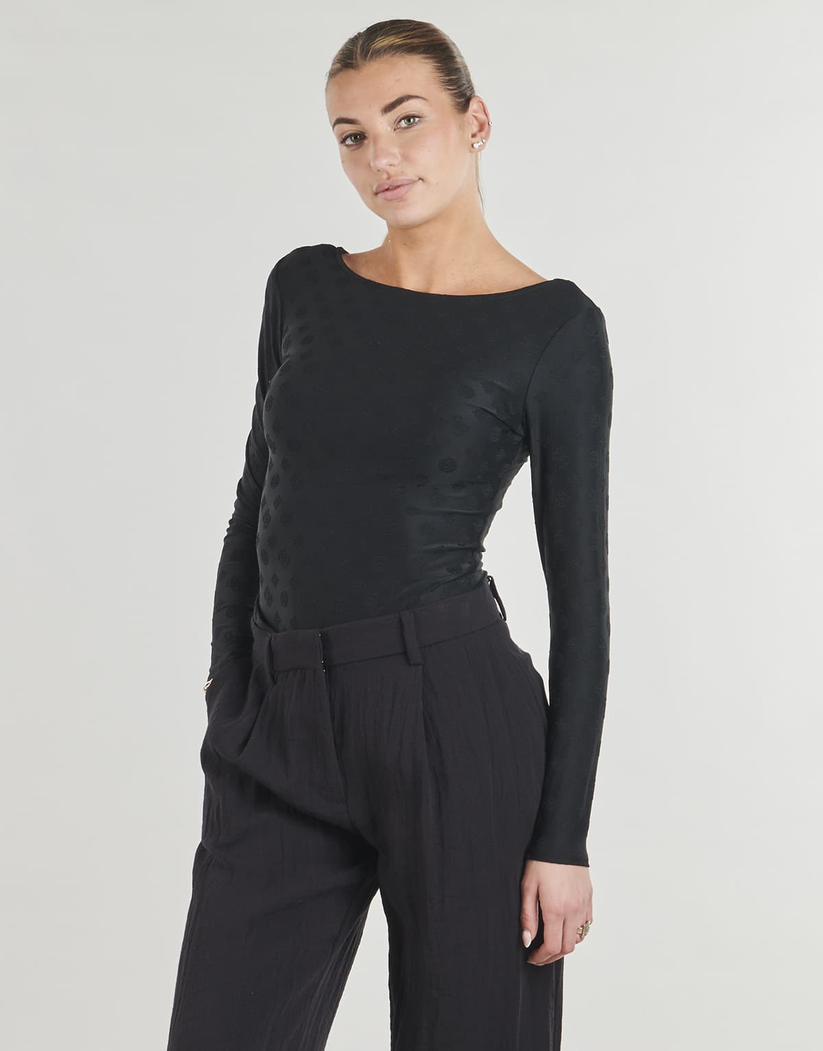 Women's T-Shirts Guess Black