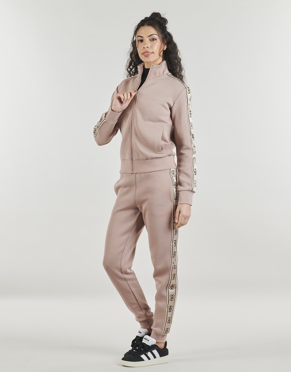 Women's Sports T-Shirts Guess Beige