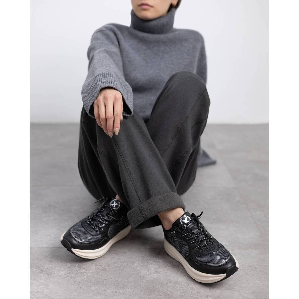 Women's Sneakers Xti Black