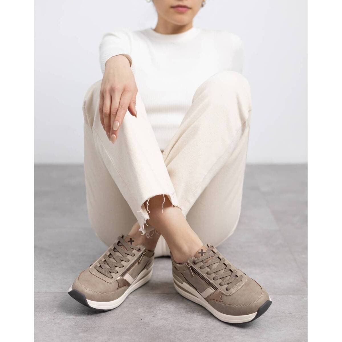 Women's Sneakers Xti Brown