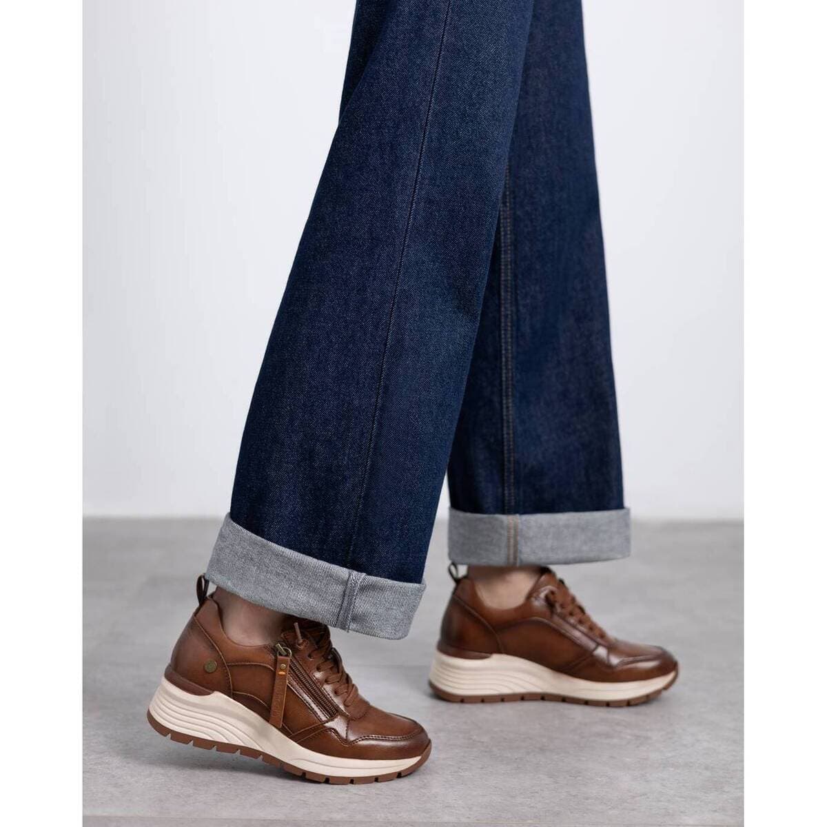 Women's Sneakers Refresh Brown