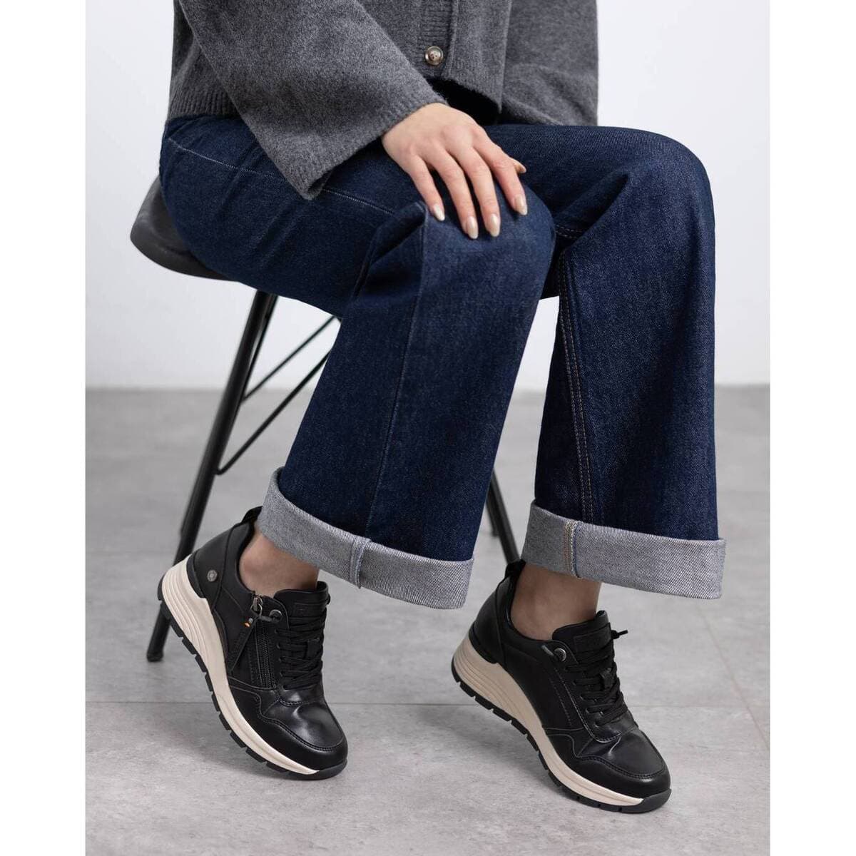 Women's Sneakers Refresh Black