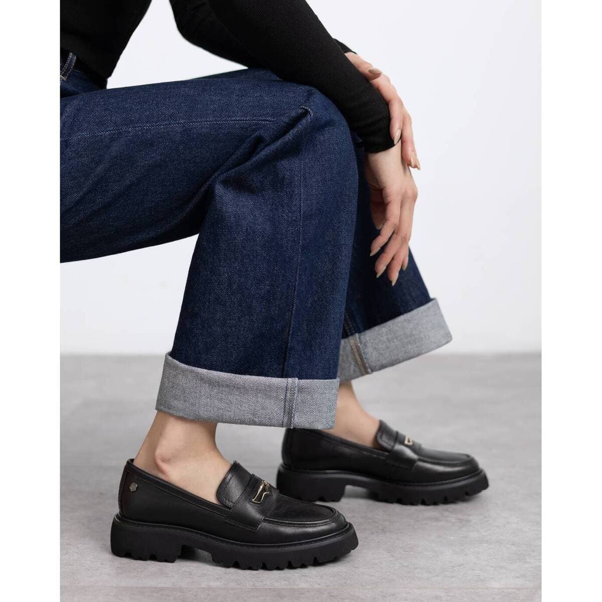 Women's Loafers Carmela Black