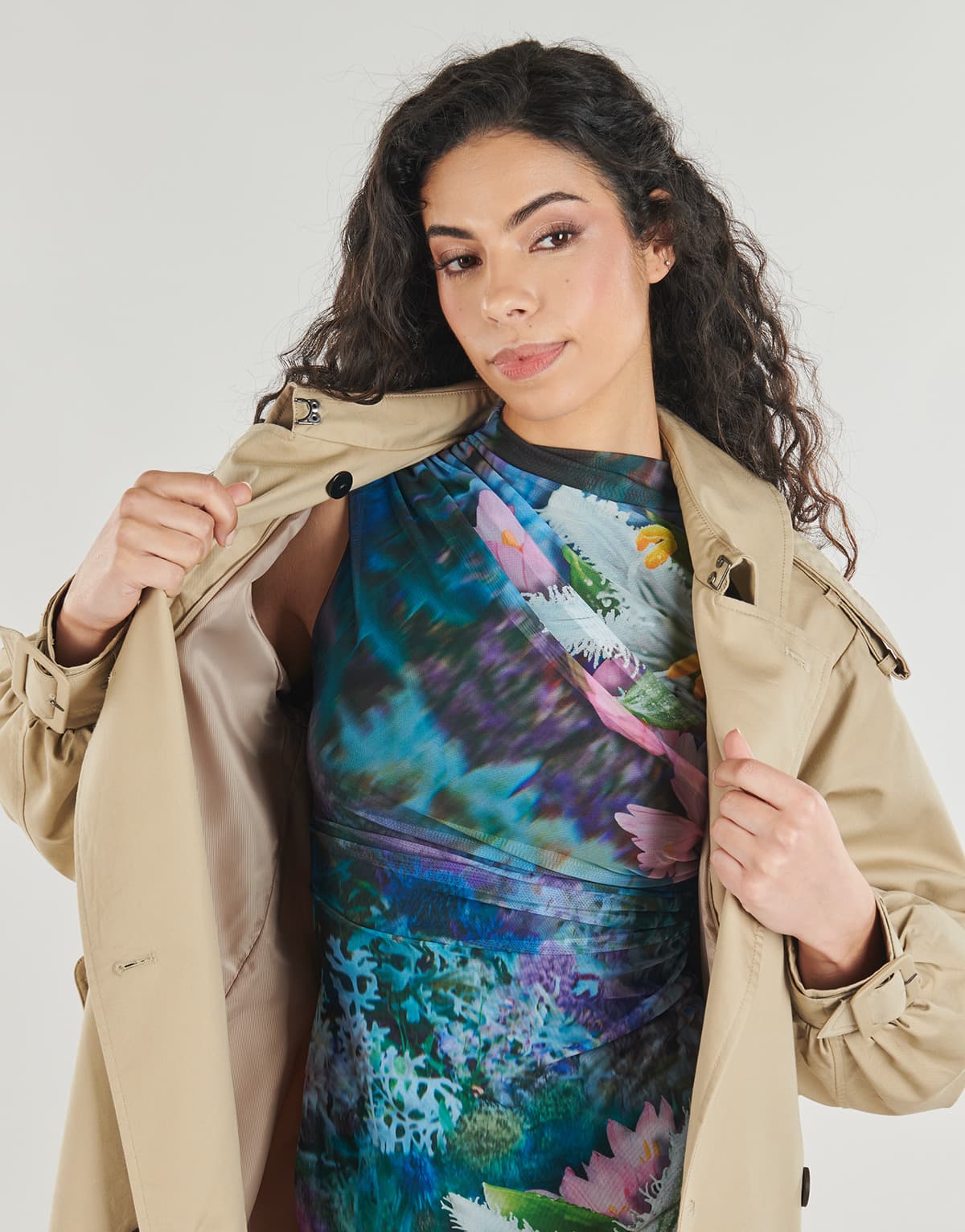 Women's Coats Desigual Beige