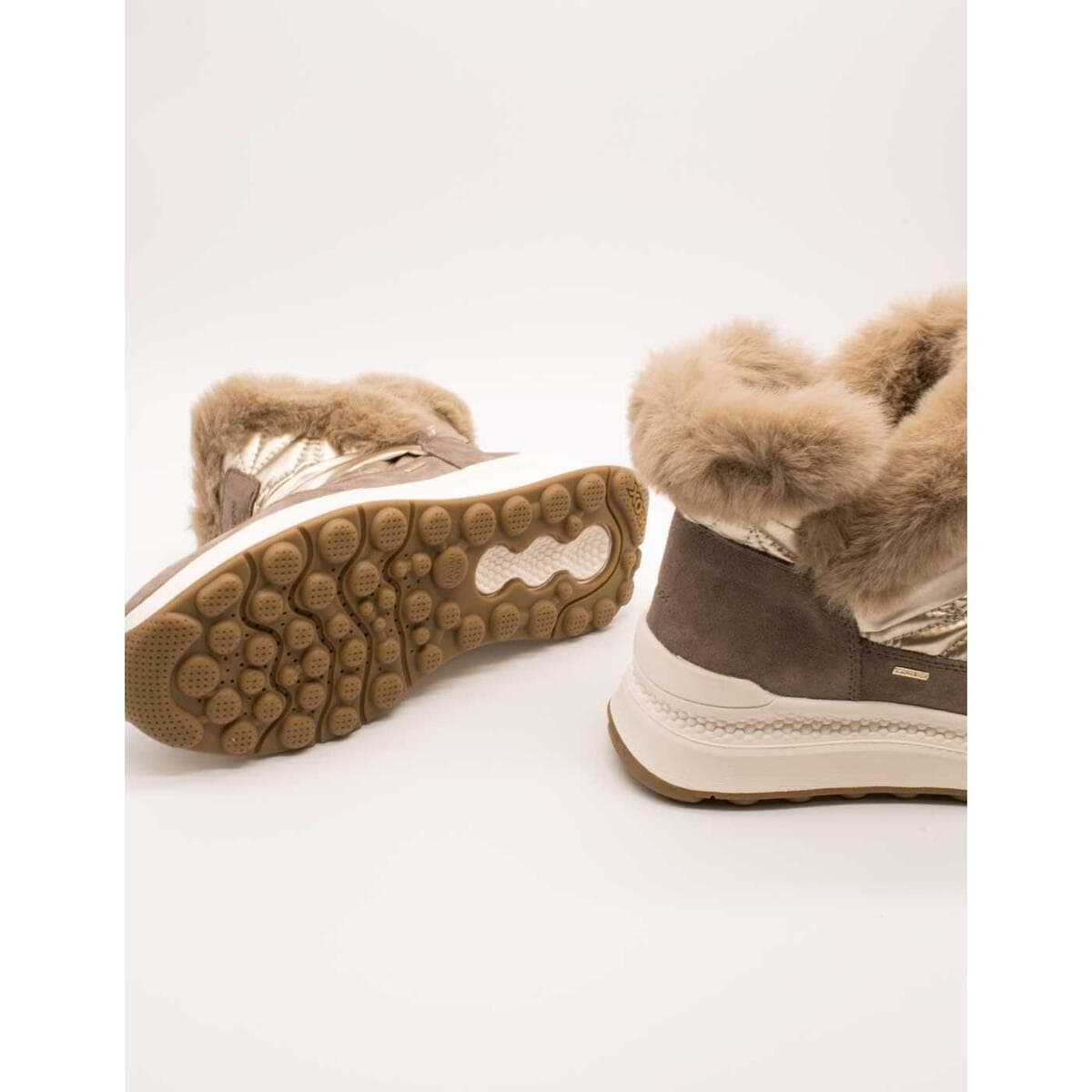 Women's Outdoor Shoes Geox Brown