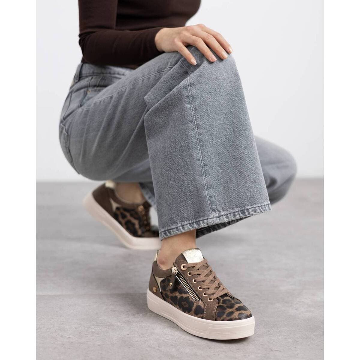 Women's Sneakers Xti Brown
