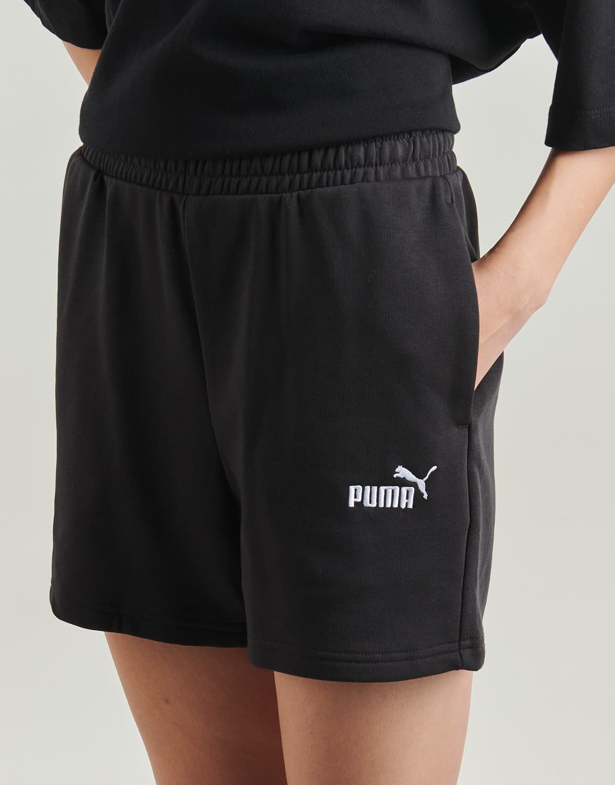 Γυναικεία σορτς Puma Μαύρο