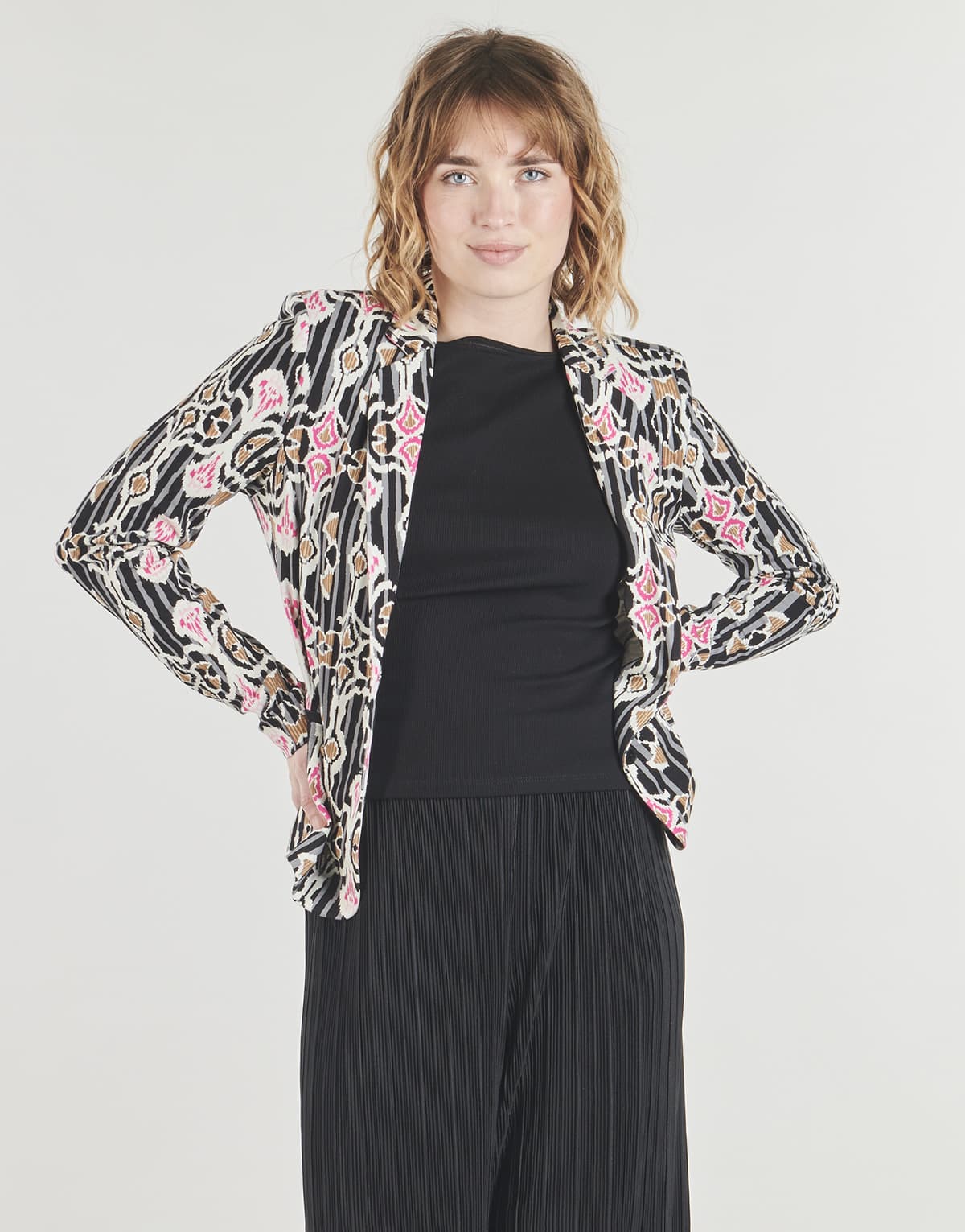 Women's Blazers Only Black