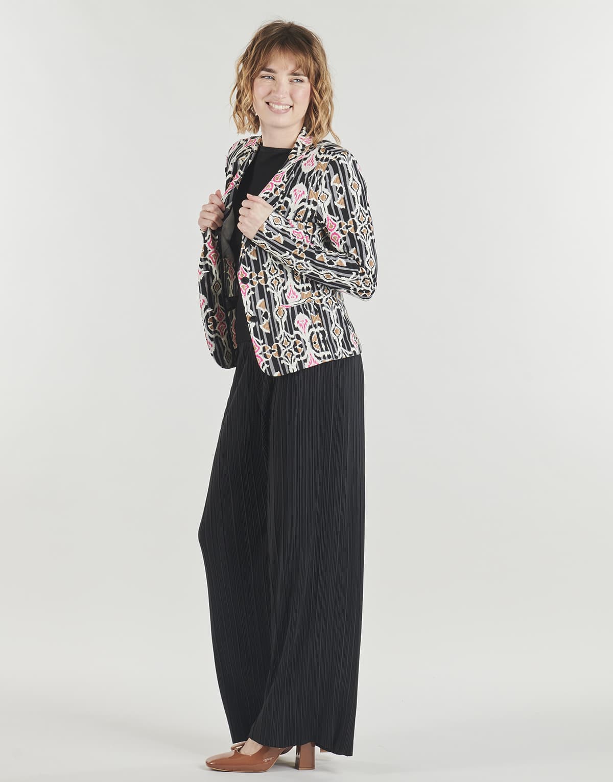 Women's Blazers Only Black