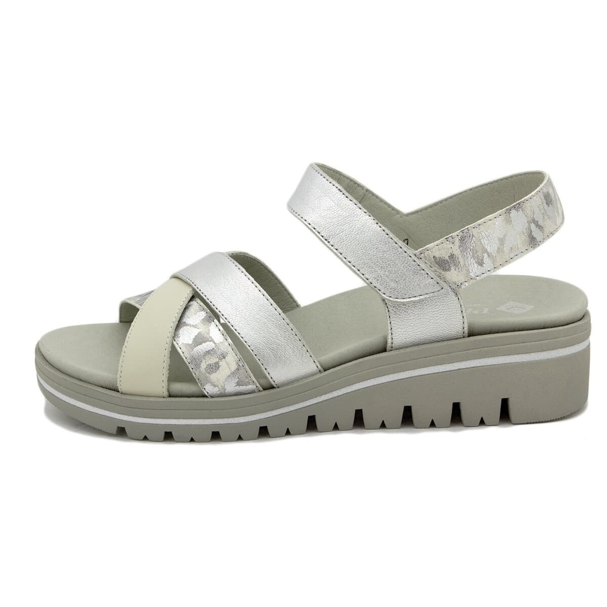 Σανδάλια με πλατφόρμα Piesanto 250784