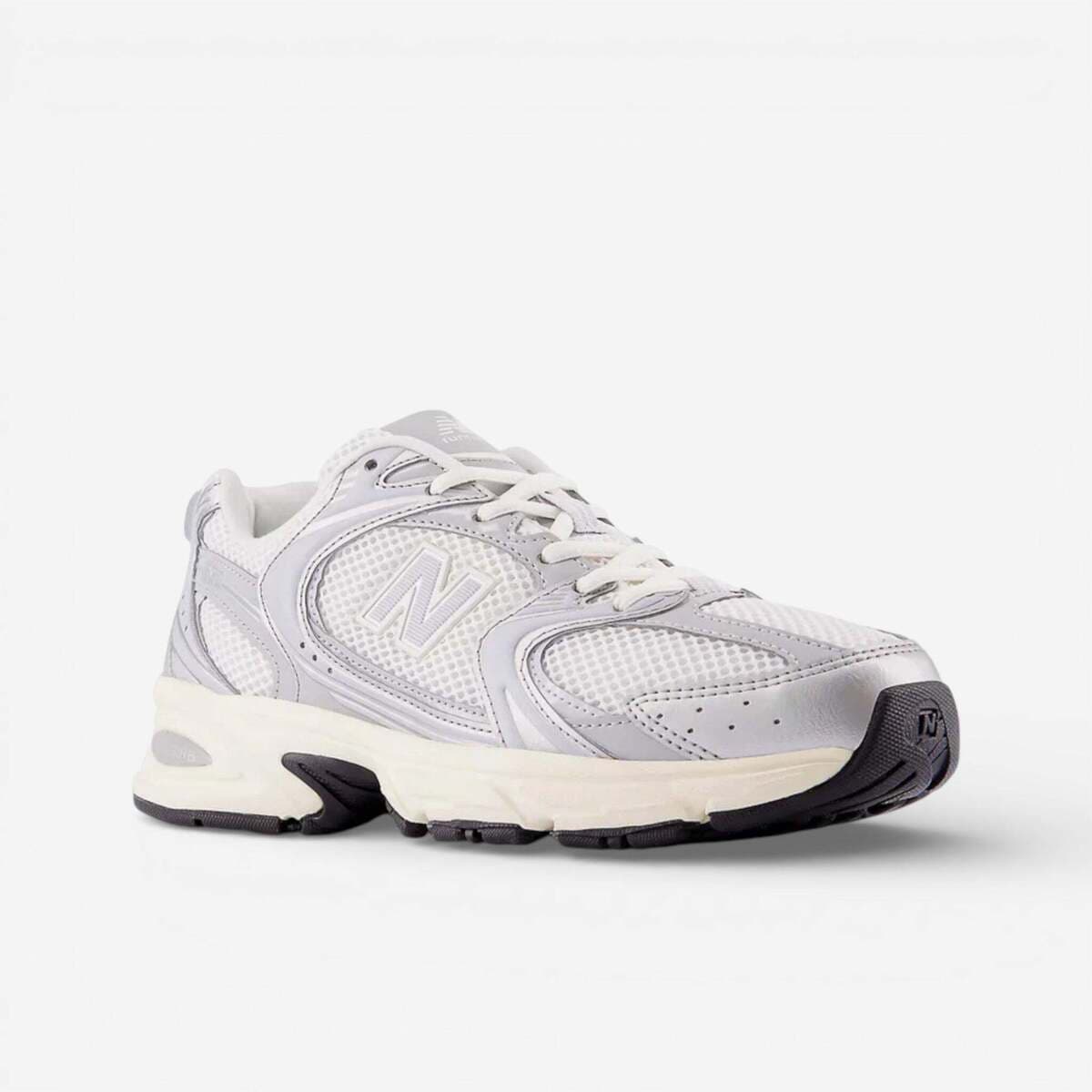 Women's Sneakers New Balance Gray