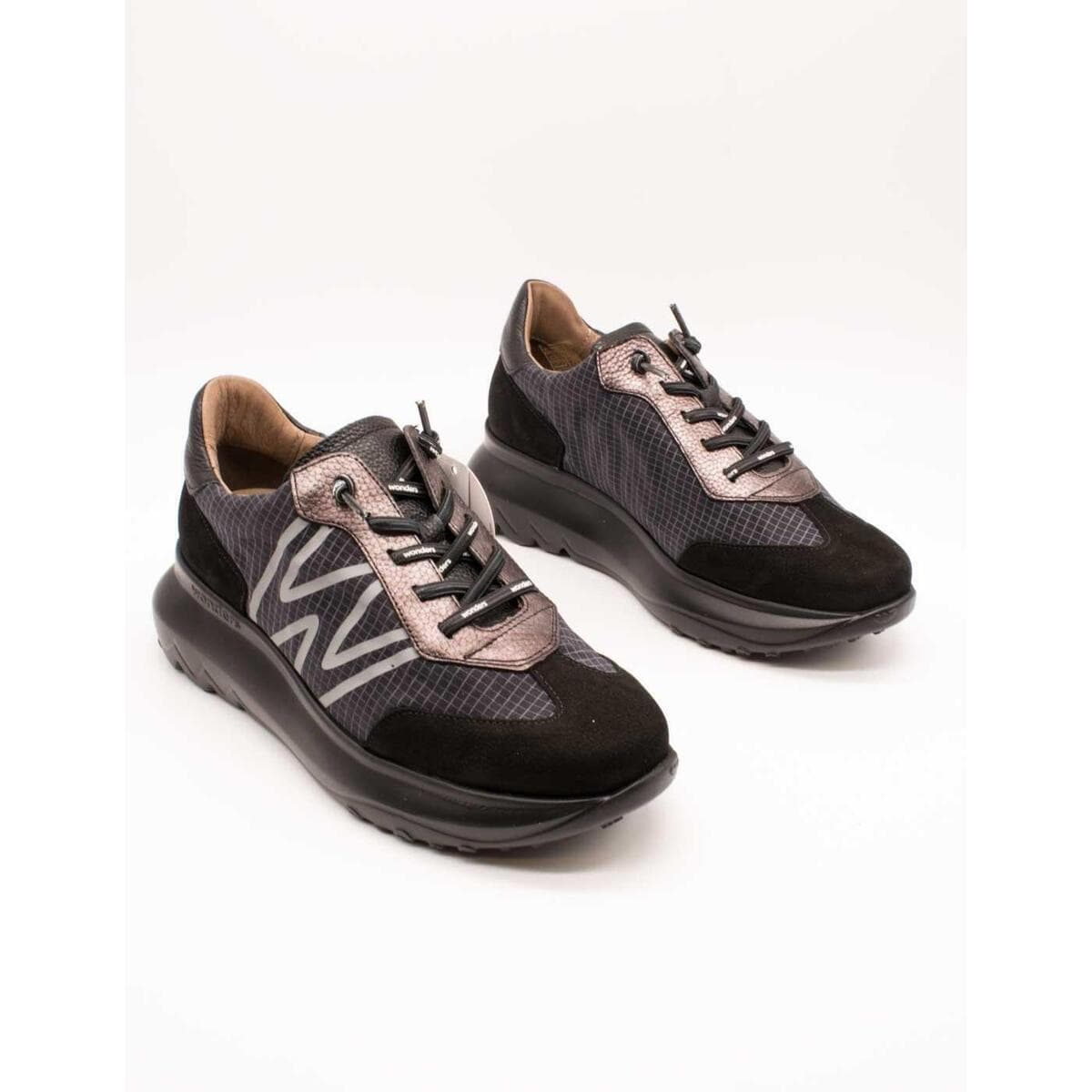 Women's Sneakers Wonders Black