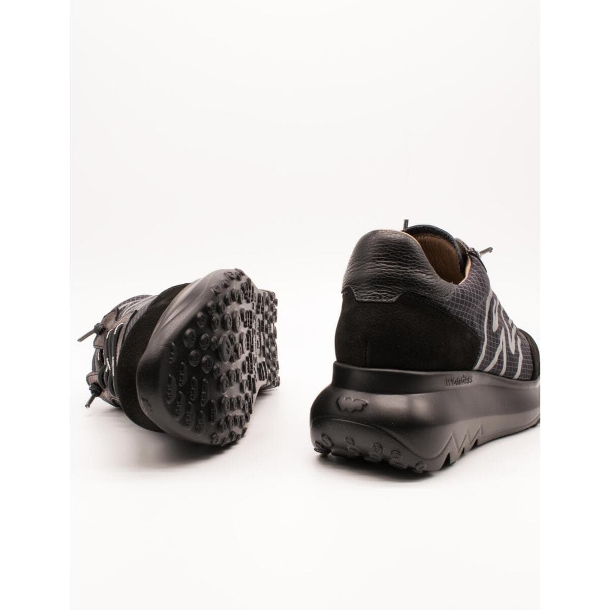 Women's Sneakers Wonders Black