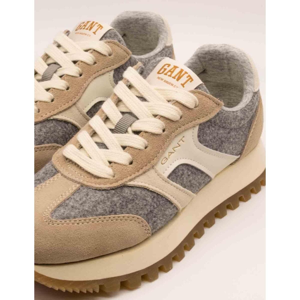 Women's Sneakers Gant Beige