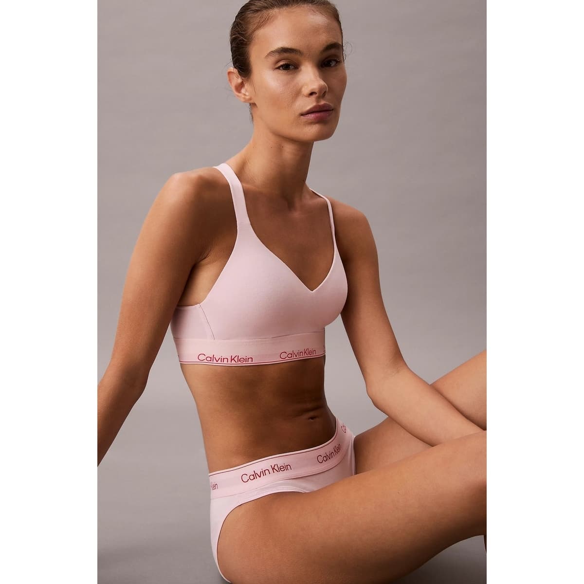 Women's Sports Bras Calvin Klein Pink