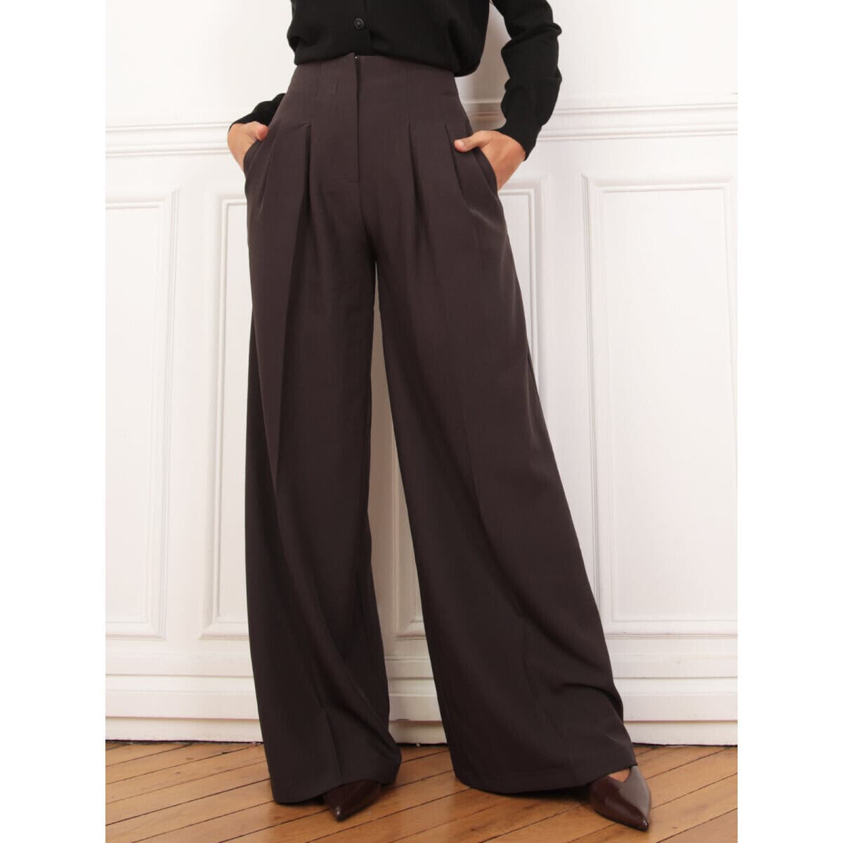 Women's Pants La Modeuse Brown