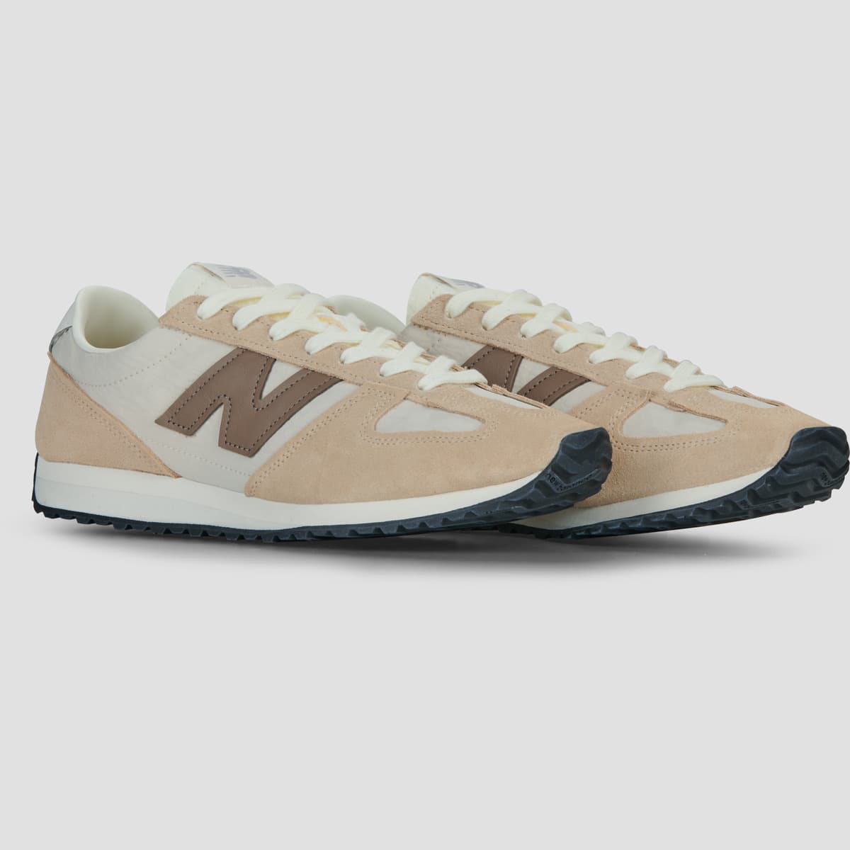 Women's Sneakers New Balance Beige