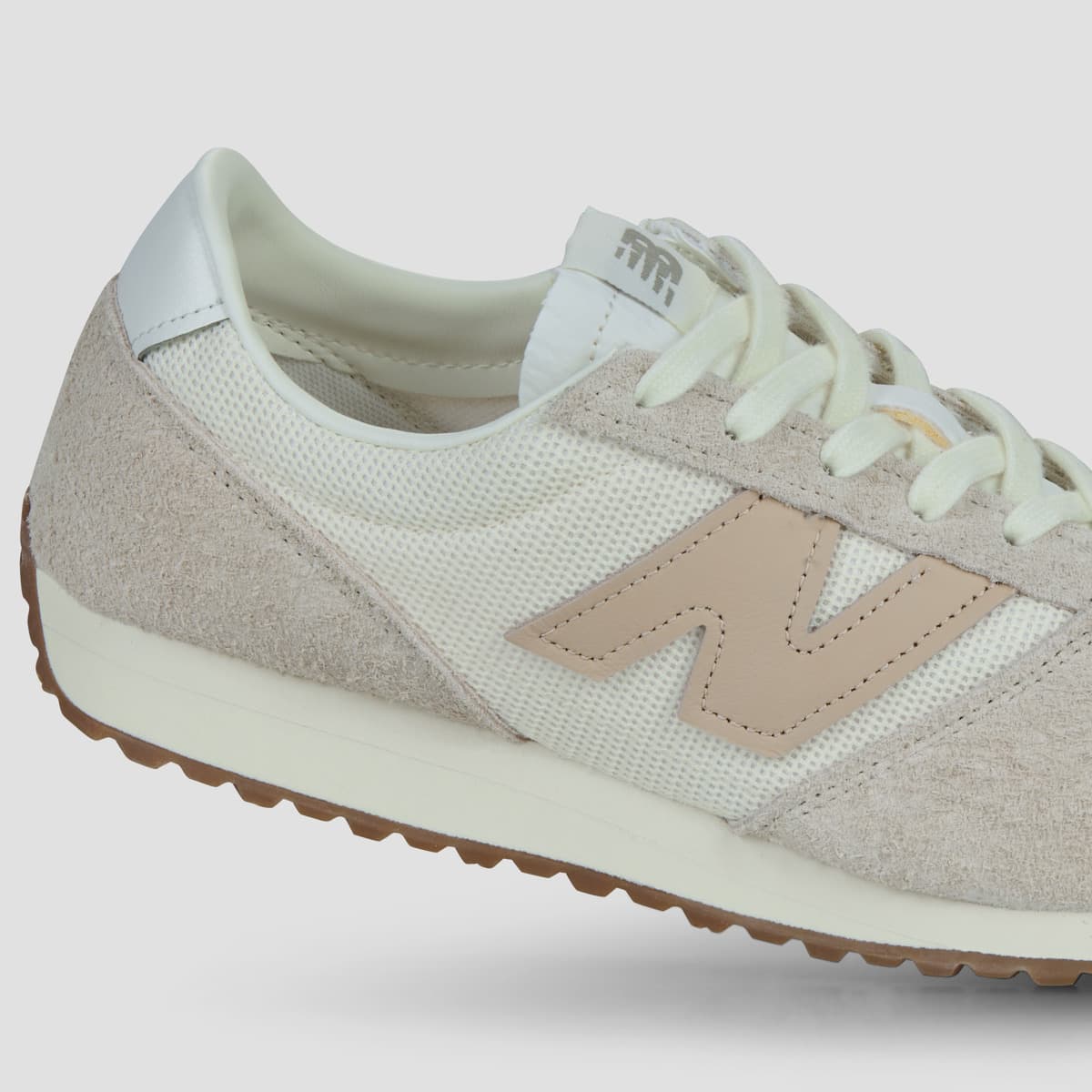 Women's Sneakers New Balance Beige