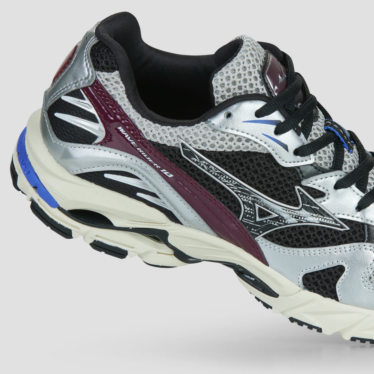 Women's Sports Shoes Mizuno Gray