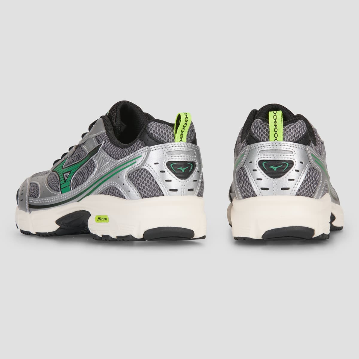 Women's Sports Shoes Mizuno Silver