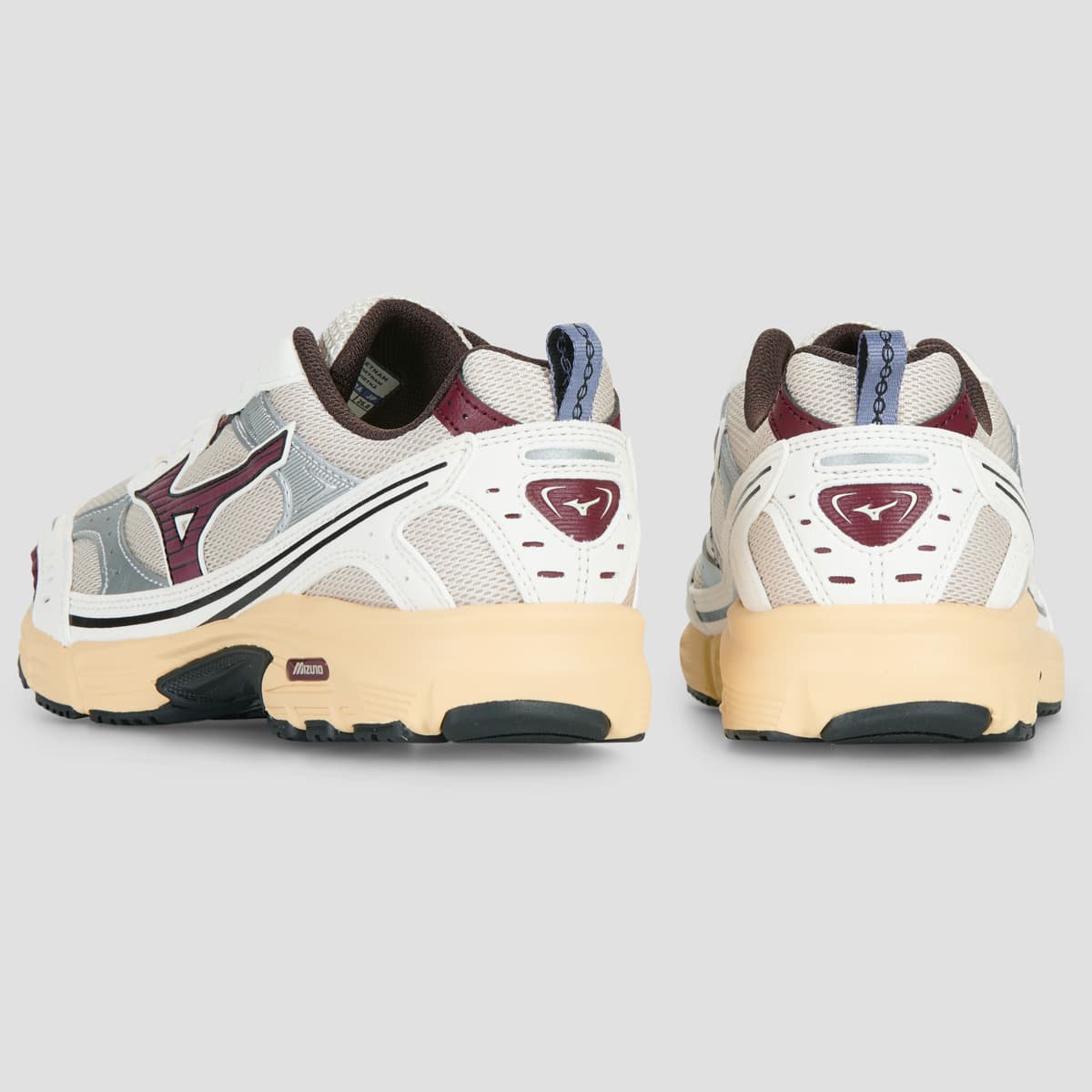 Women's Sports Shoes Mizuno White