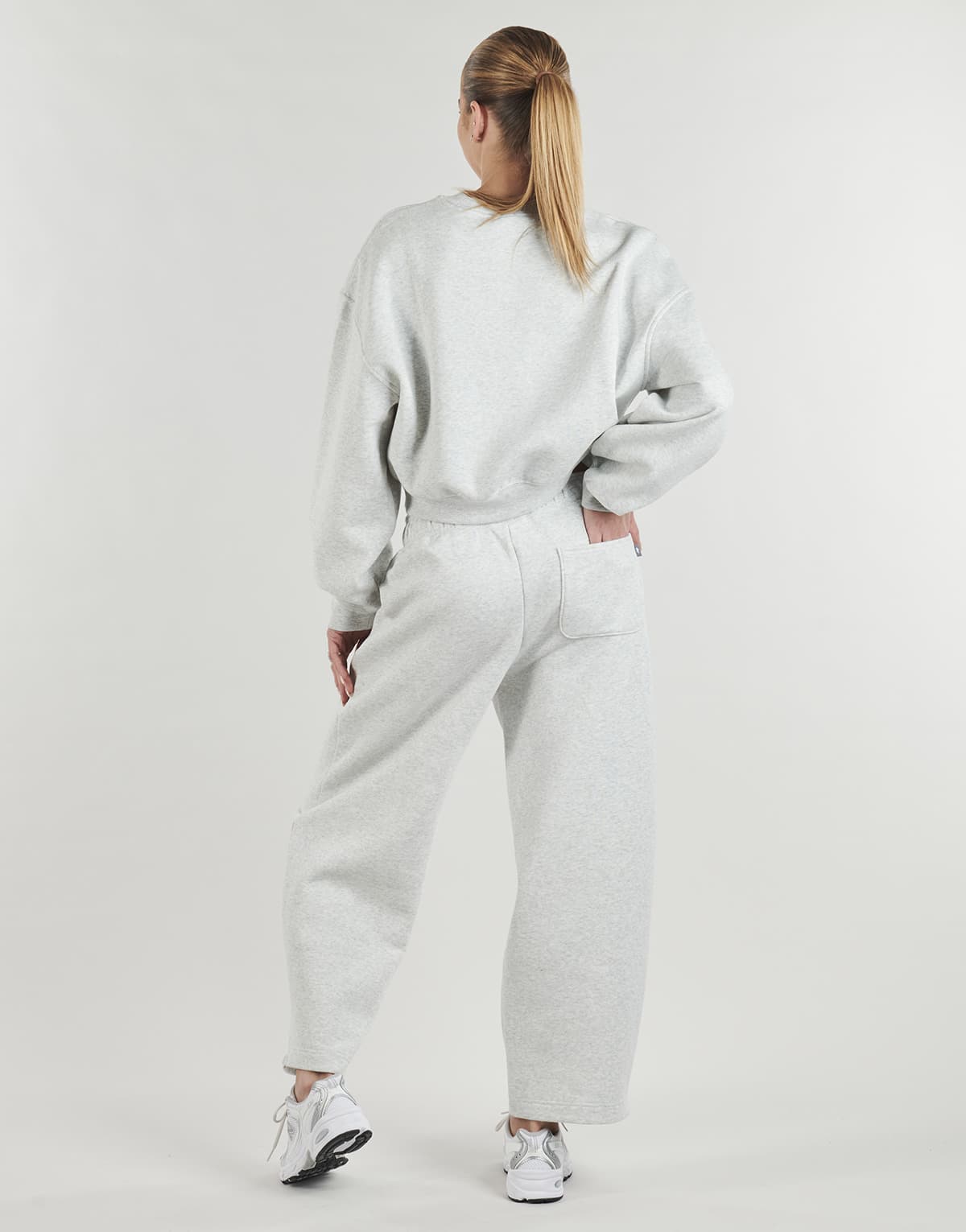 Women's Sports T-Shirts New Balance Gray