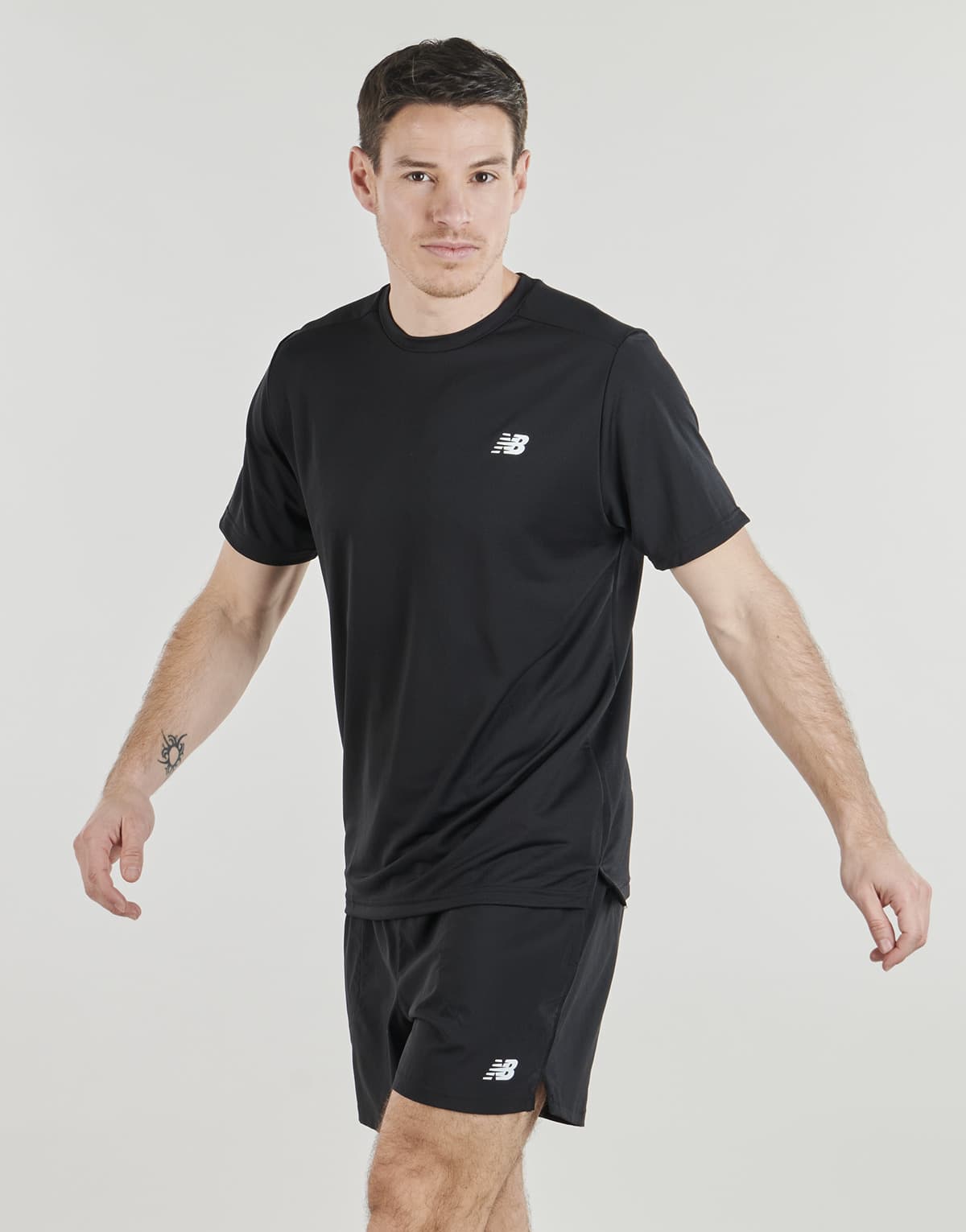 Men's Sports T-Shirts New Balance Black