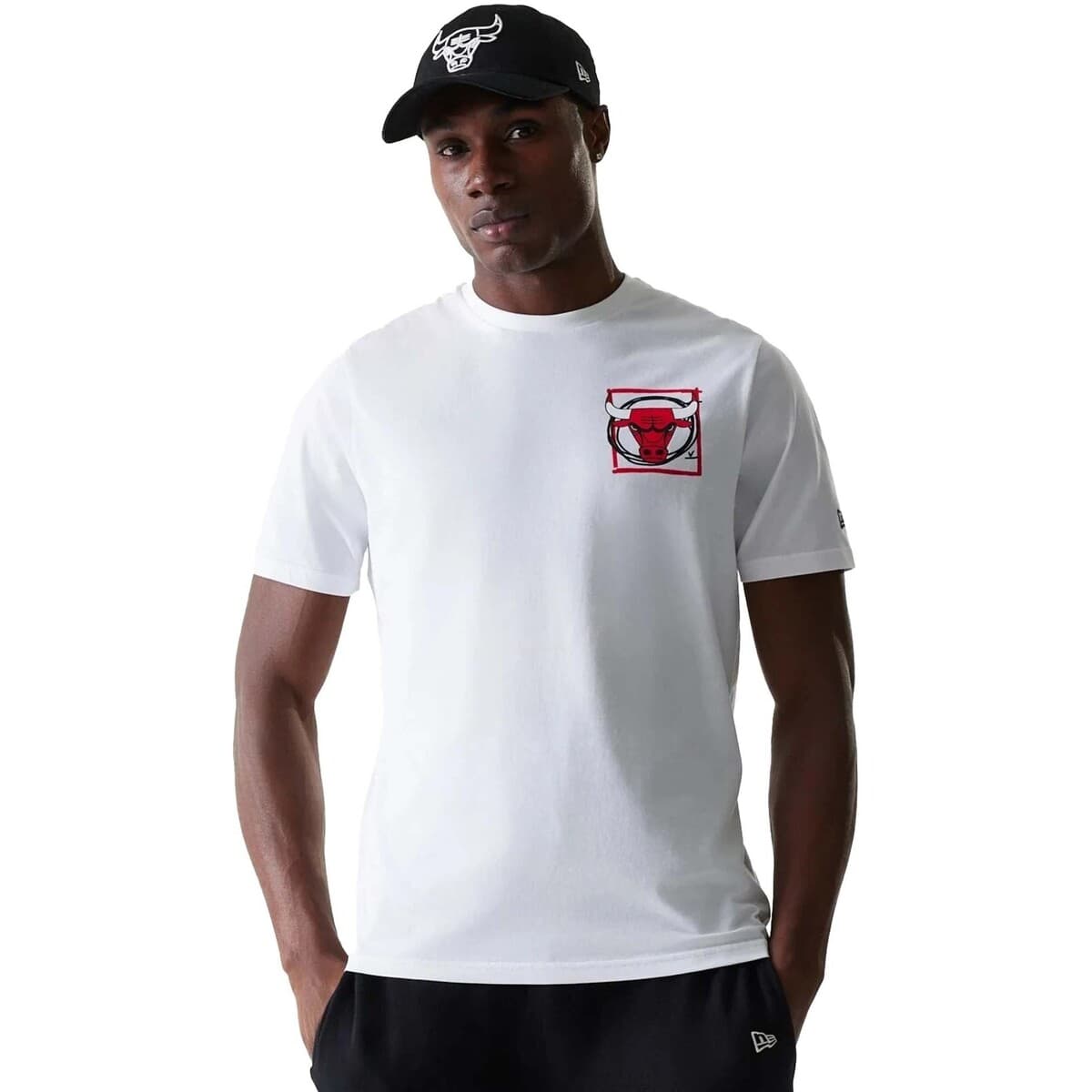 T-shirt με κοντά μανίκια New-Era Nba Photogrphc Print Reg Tee Chibul Whi