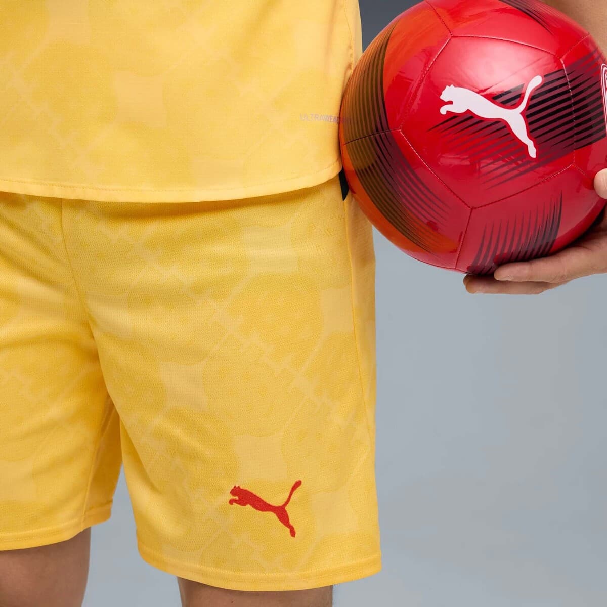 Men's Shorts Puma Yellow