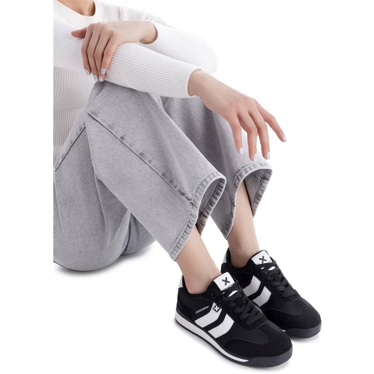 Women's Sneakers Xti Black