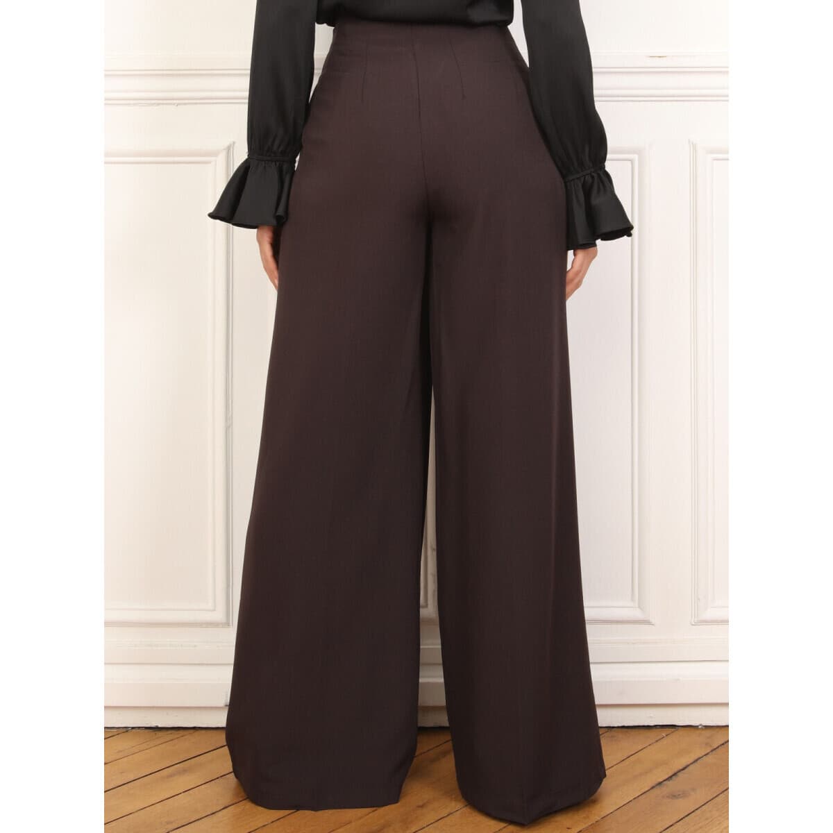Women's Pants La Modeuse Brown