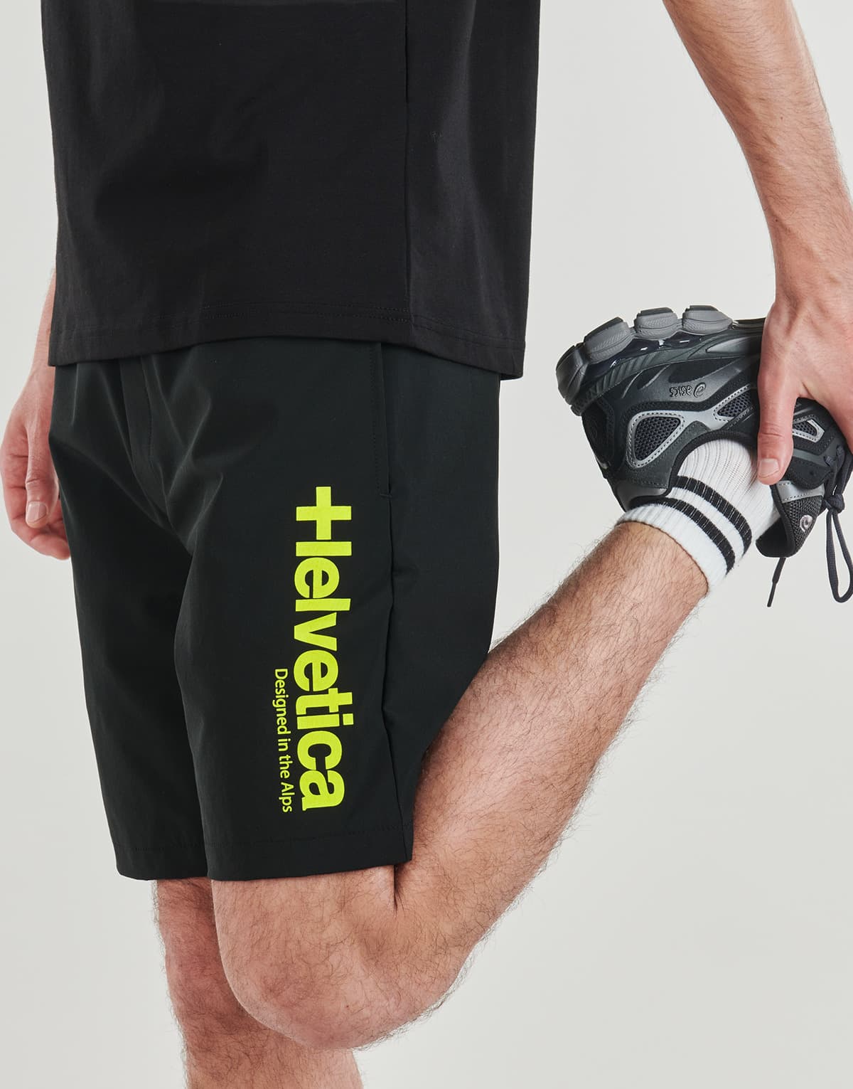 Men's Shorts Helvetica Black