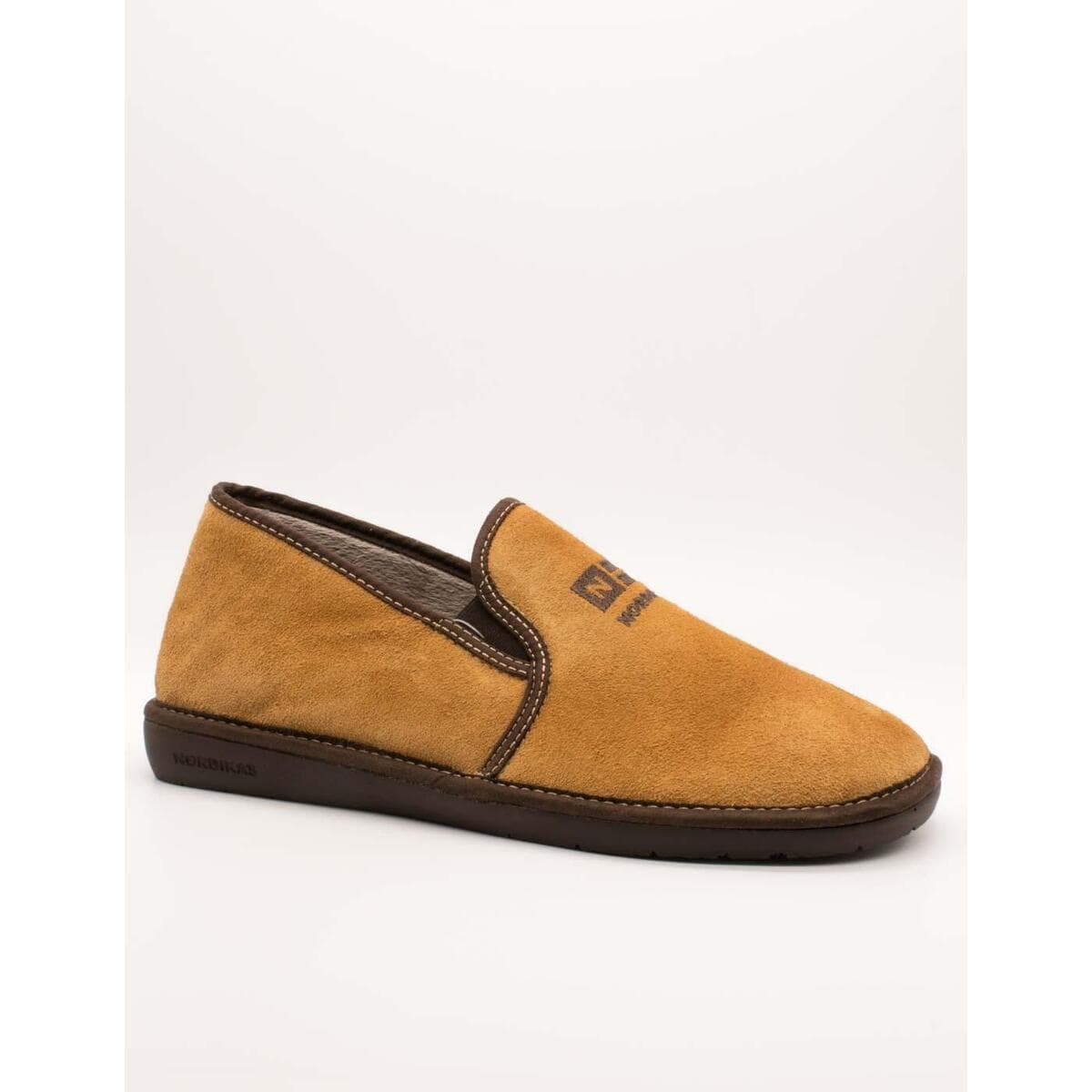 Παντόφλες Nordikas 132 Afelpado Cuero