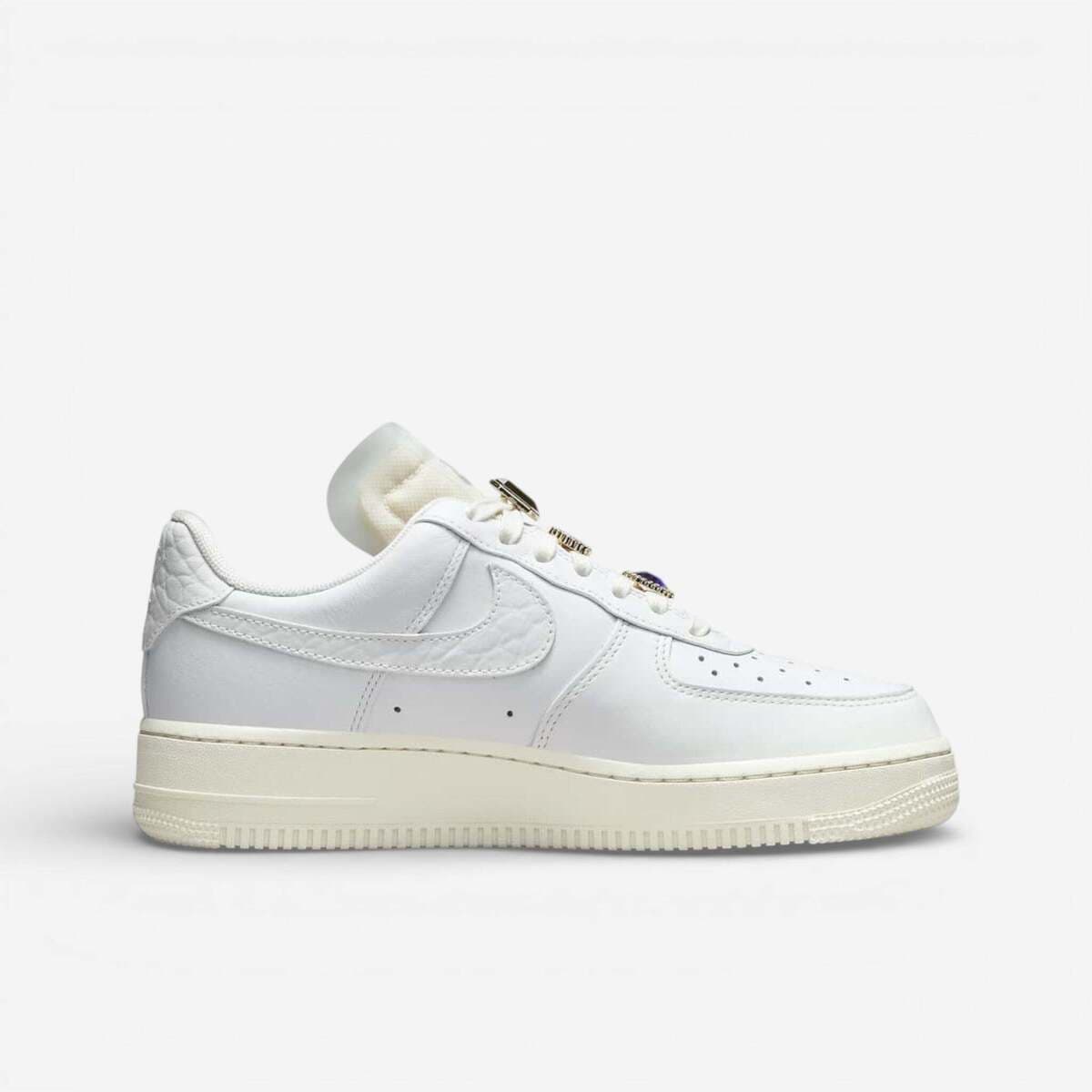 Women's Sneakers Nike White